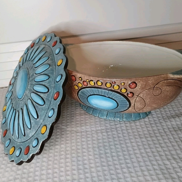 Pacific Other - Western Artistic Ceramic Bowl with Lid - Blue and Brown
